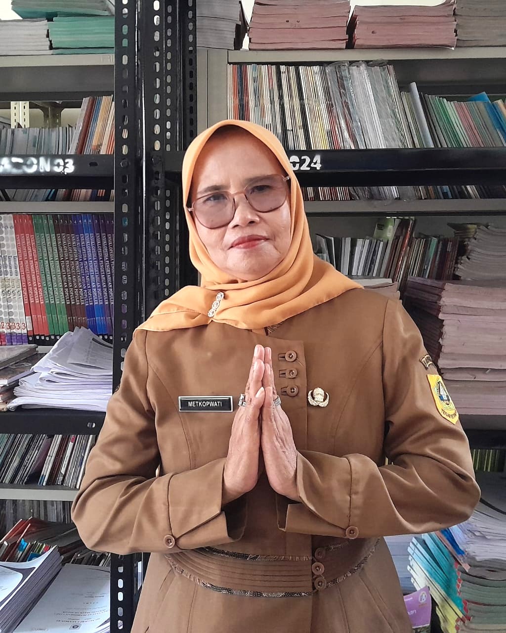 Kepala Sekolah SDN Laladon 03, Metkopwati, S.Pd.
